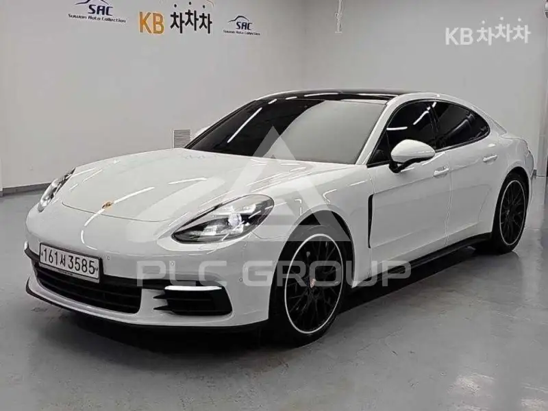 2020 Porsche Panamera