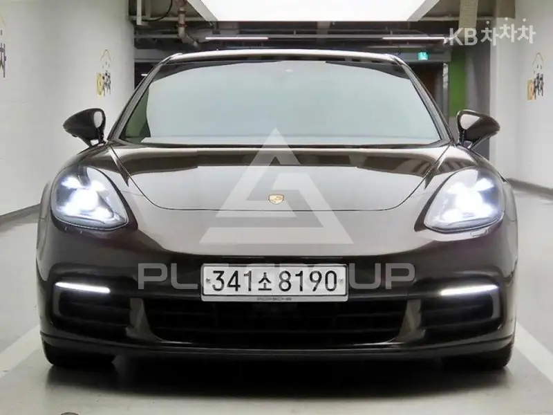2020 Porsche Panamera