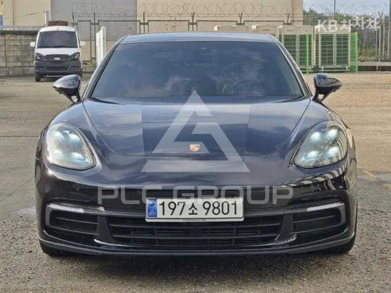 2020 Porsche Panamera