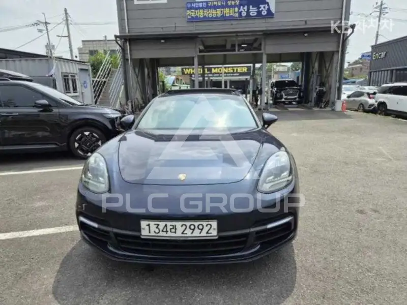 2020 Porsche Panamera