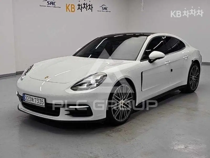 2020 Porsche Panamera