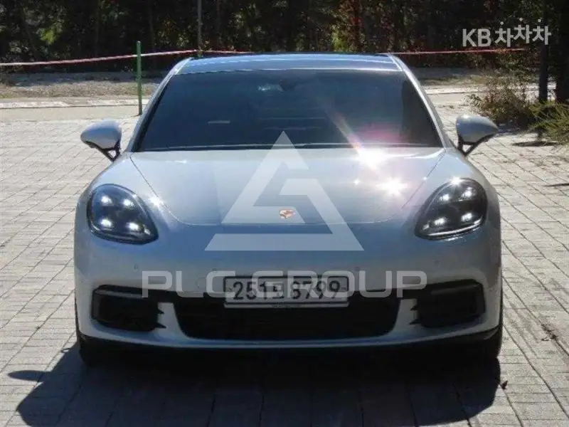 2020 Porsche Panamera