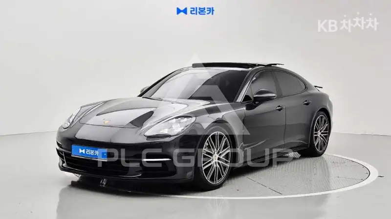2020 Porsche Panamera
