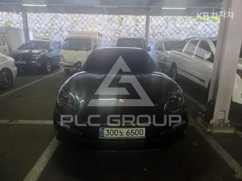 2020 Porsche Panamera