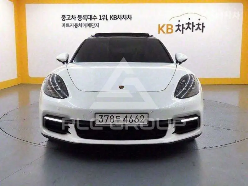 2020 Porsche Panamera