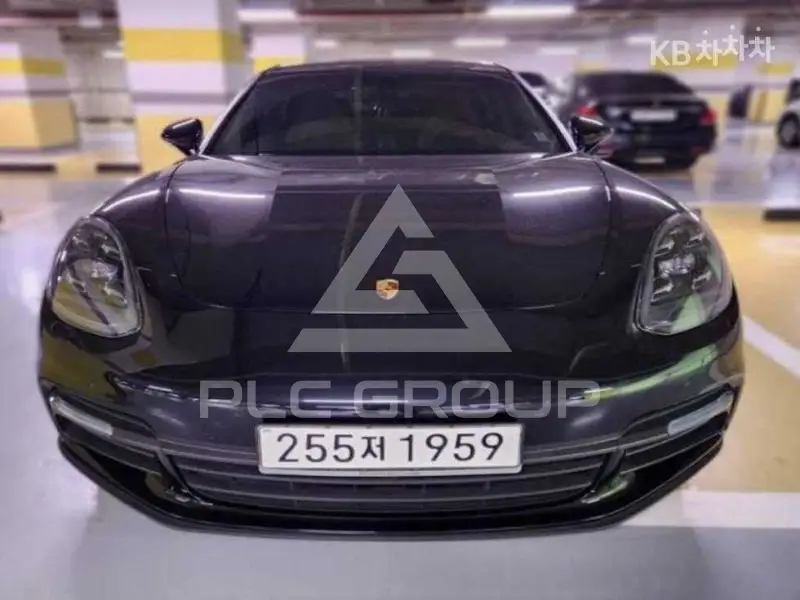 2020 Porsche Panamera