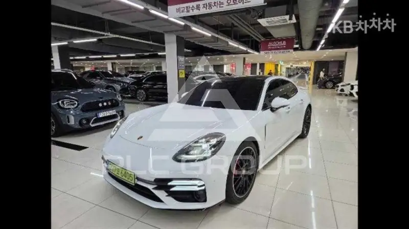 2020 Porsche Panamera