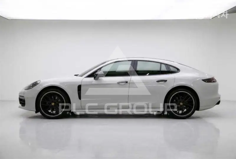 2020 Porsche Panamera