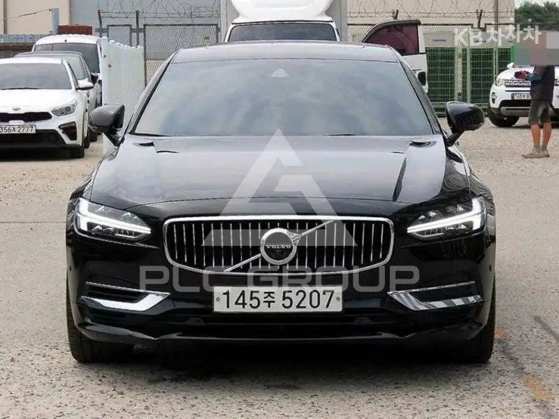 2020 Volvo S90
