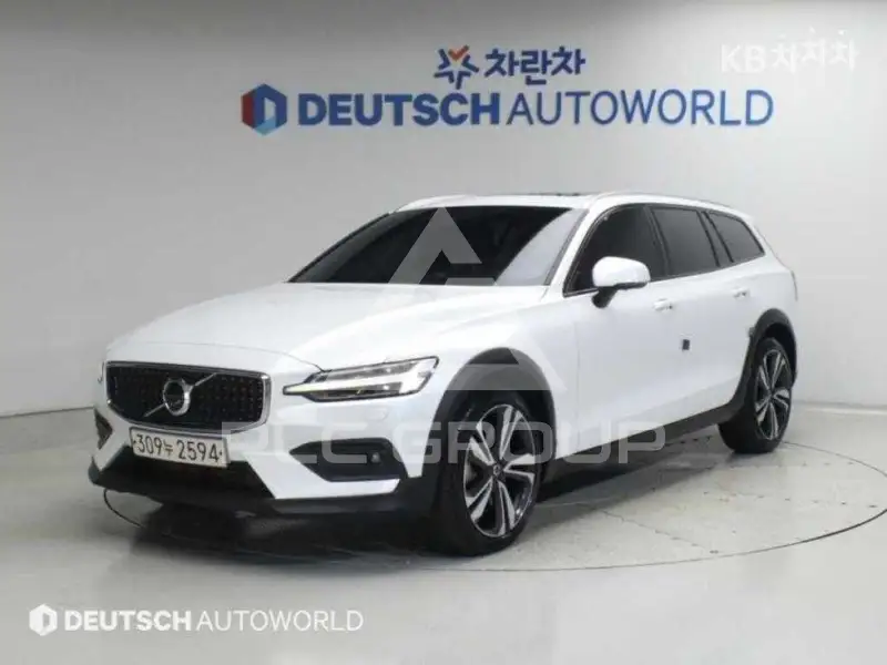 2020 Volvo V60