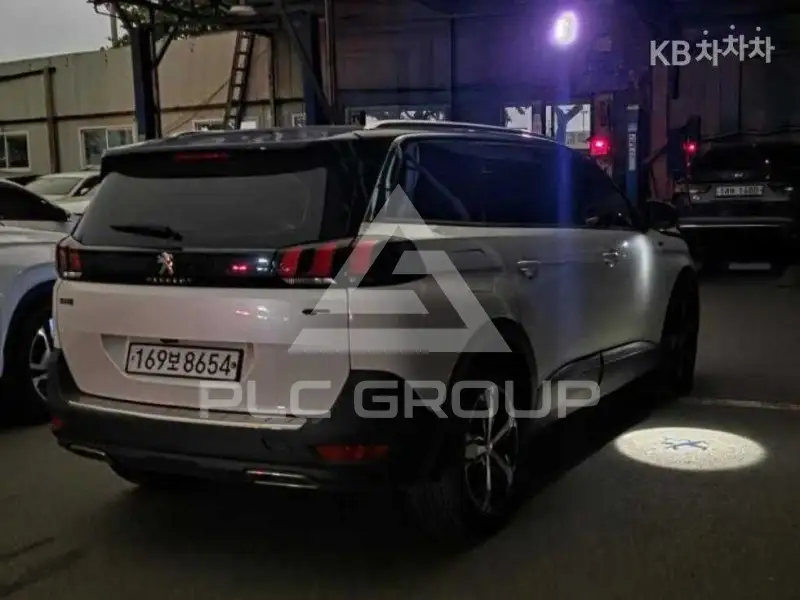 2020 Peugeot 5008