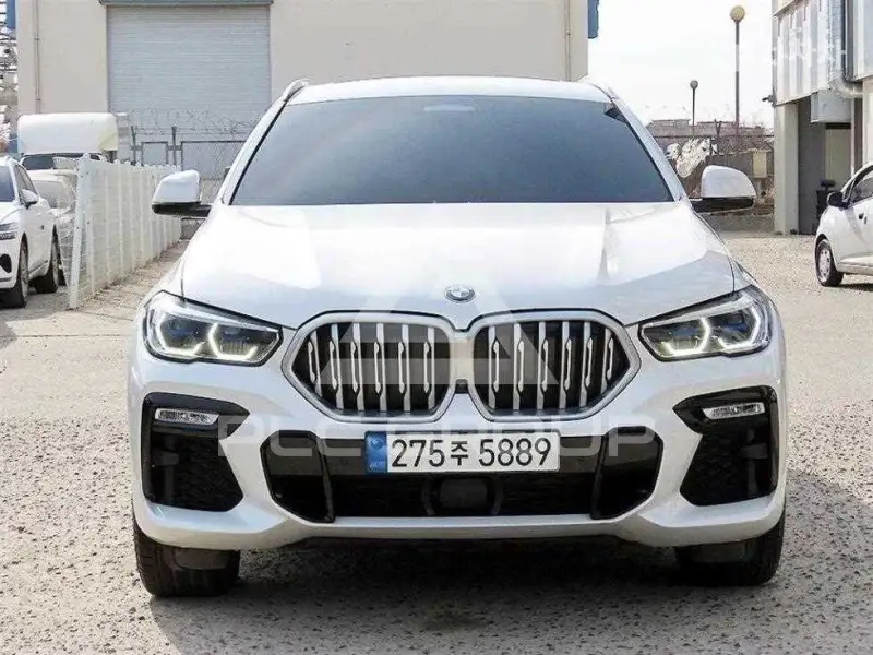 2021 BMW X6