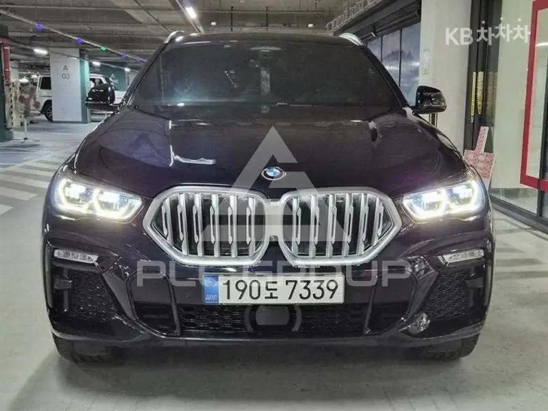 2021 BMW X6
