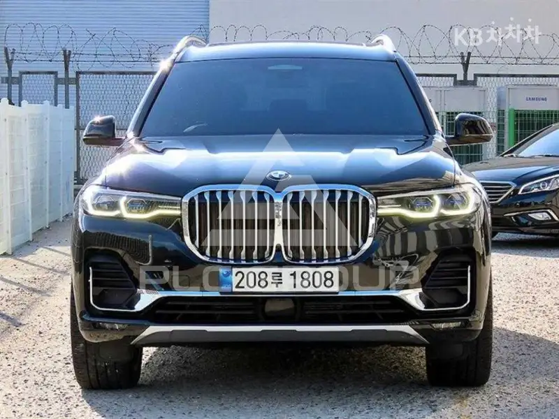 2021 BMW X7