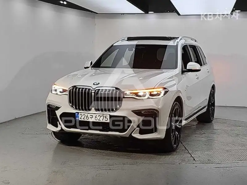 2021 BMW X7