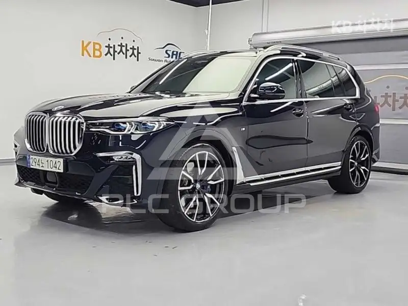 2021 BMW X7