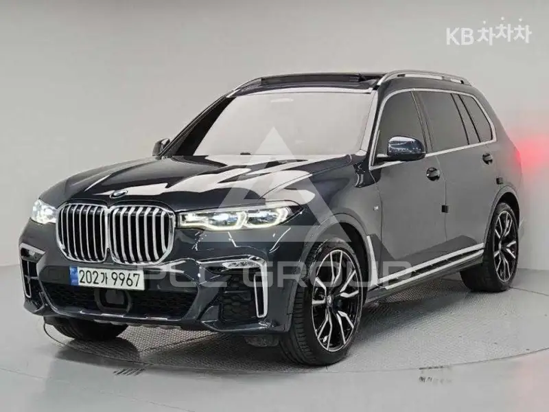 2021 BMW X7