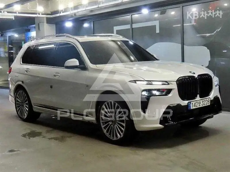 2021 BMW X7