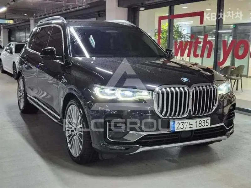 2021 BMW X7