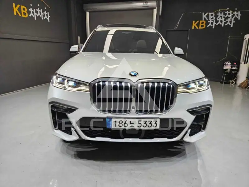 2021 BMW X7
