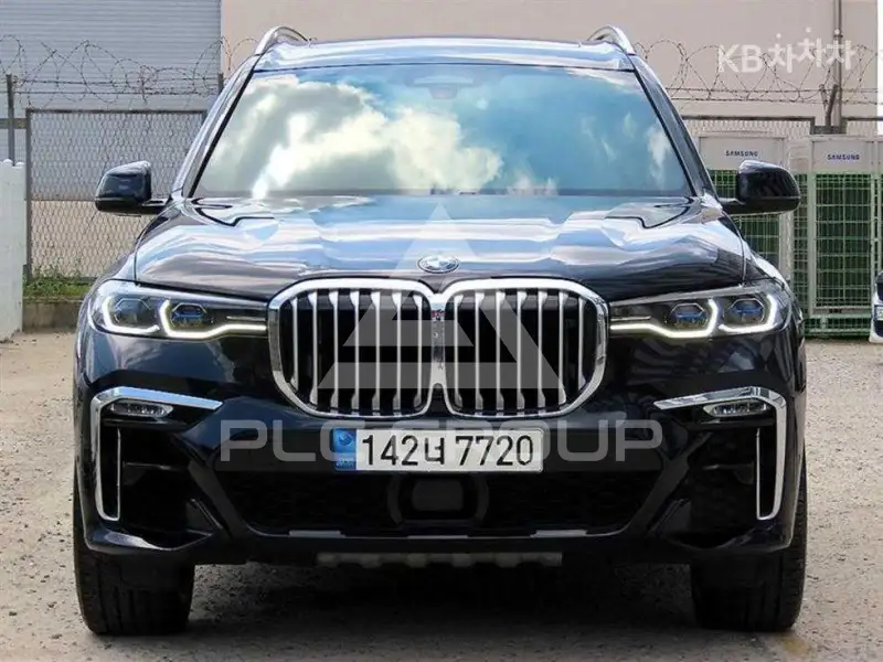 2021 BMW X7