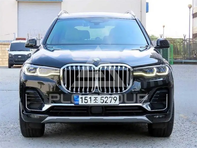 2021 BMW X7