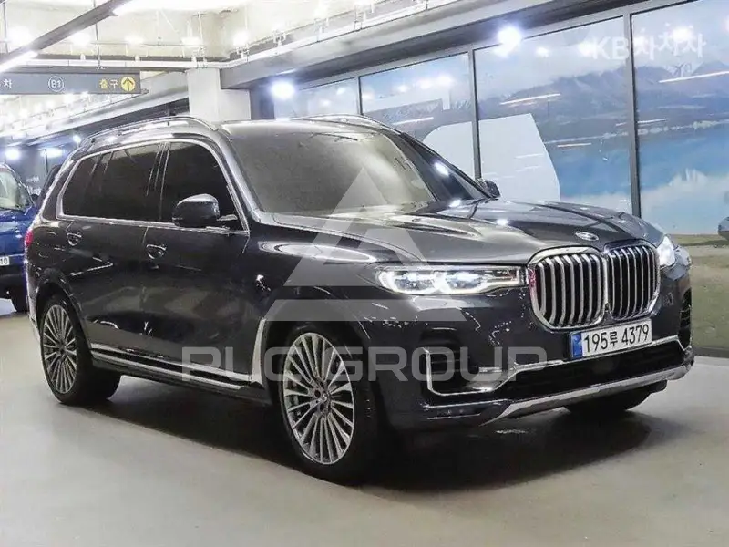 2021 BMW X7