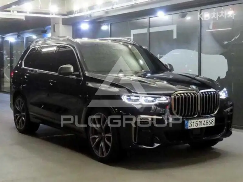 2021 BMW X7