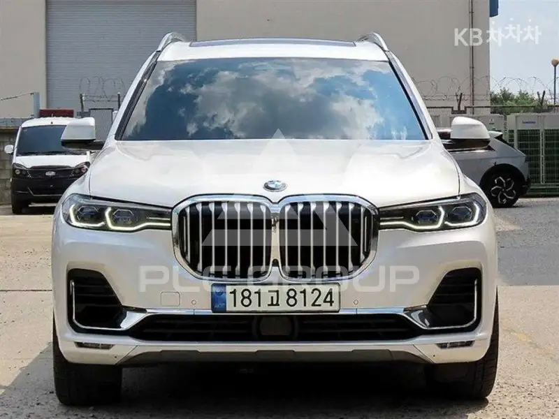 2021 BMW X7