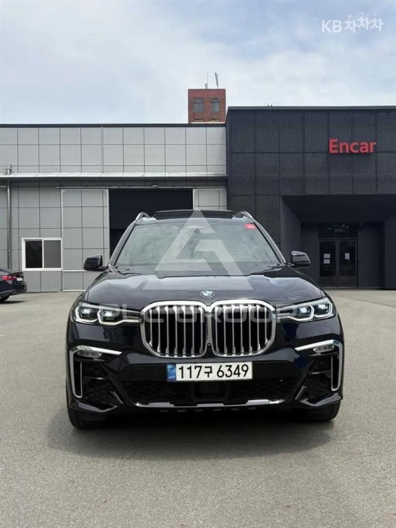 2021 BMW X7
