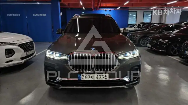 2021 BMW X7