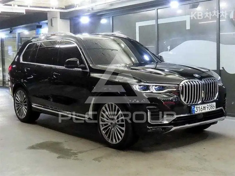 2021 BMW X7