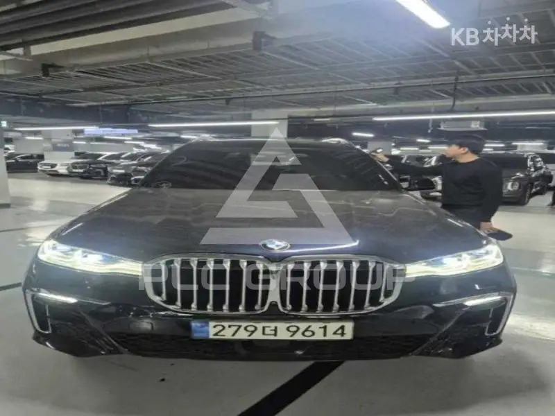 2021 BMW X7