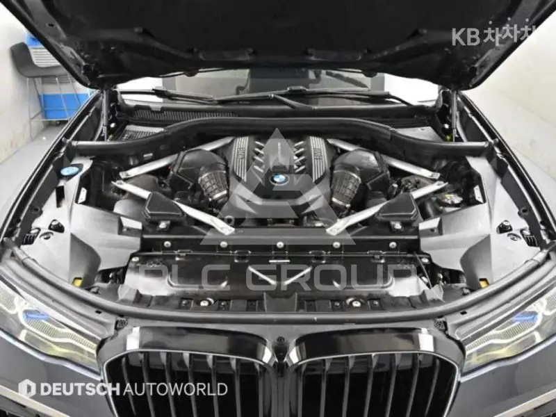 2021 BMW X7