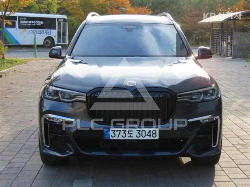 2021 BMW X7