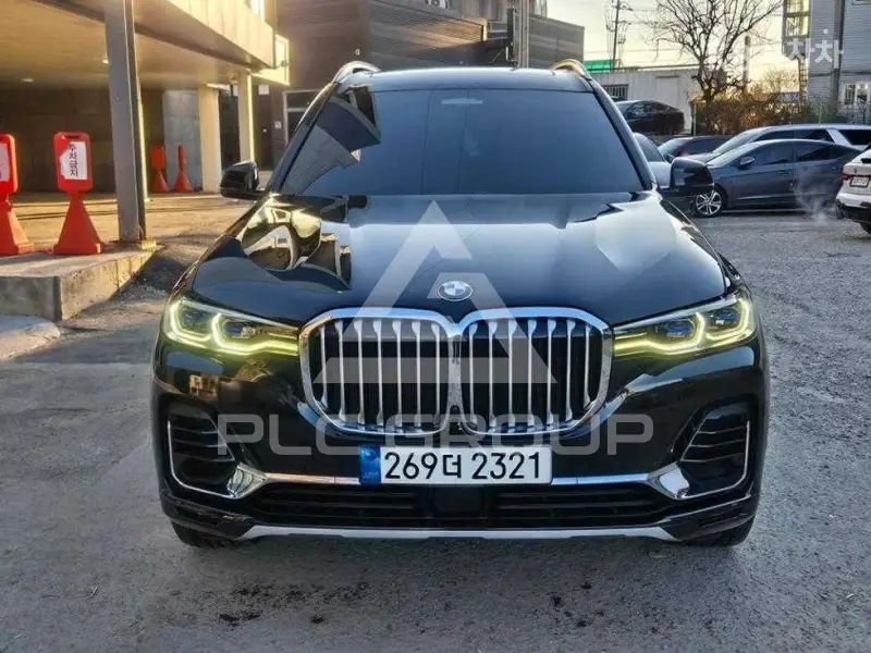 2021 BMW X7