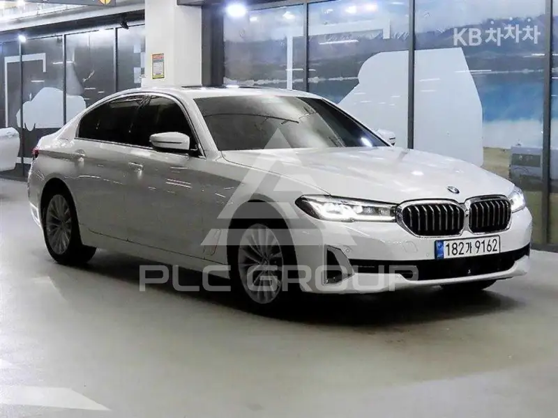 2021 BMW 5 Series