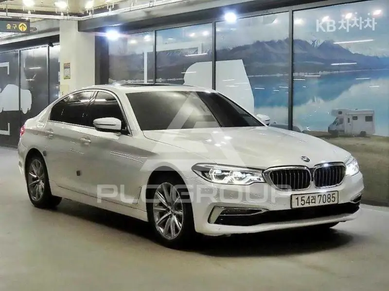 2021 BMW 5 Series