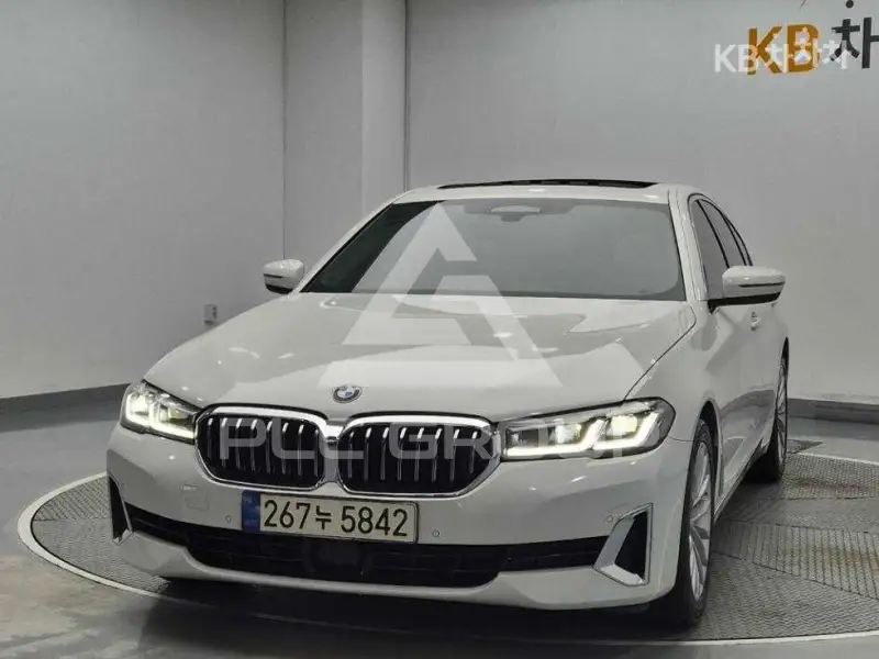 2021 BMW 5 Series