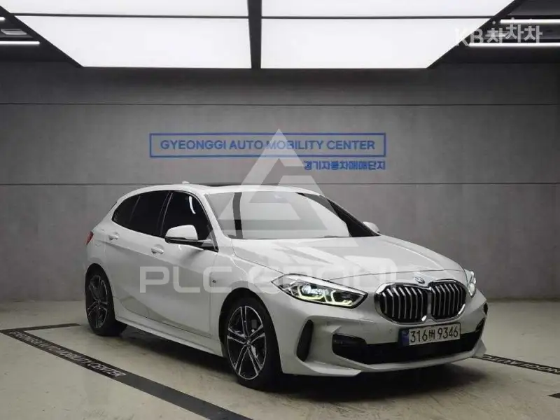 2021 BMW 1 series
