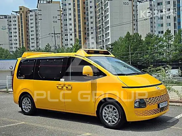 2021 Hyundai Staria