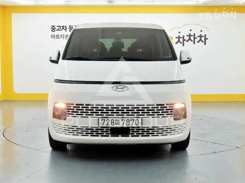 2021 Hyundai Staria