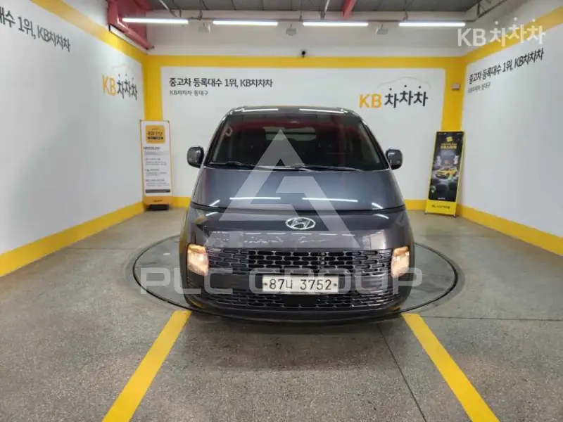 2021 Hyundai Staria