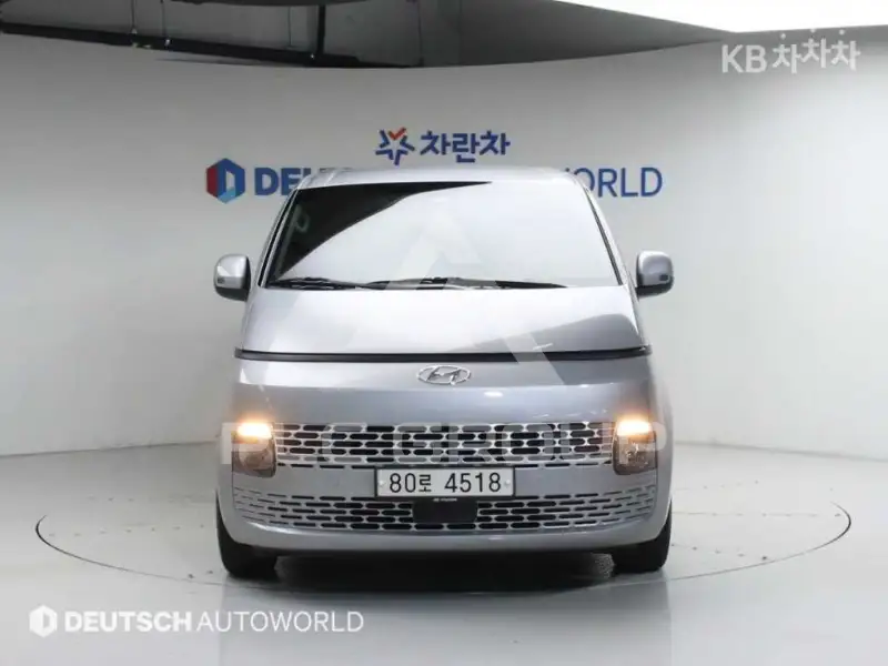 2021 Hyundai Staria
