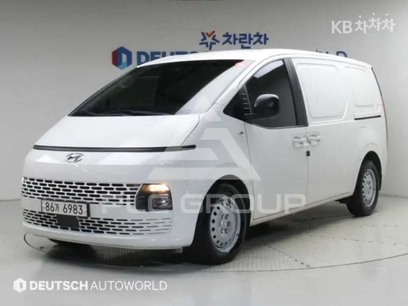 2021 Hyundai Staria