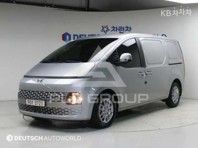 2021 Hyundai Staria