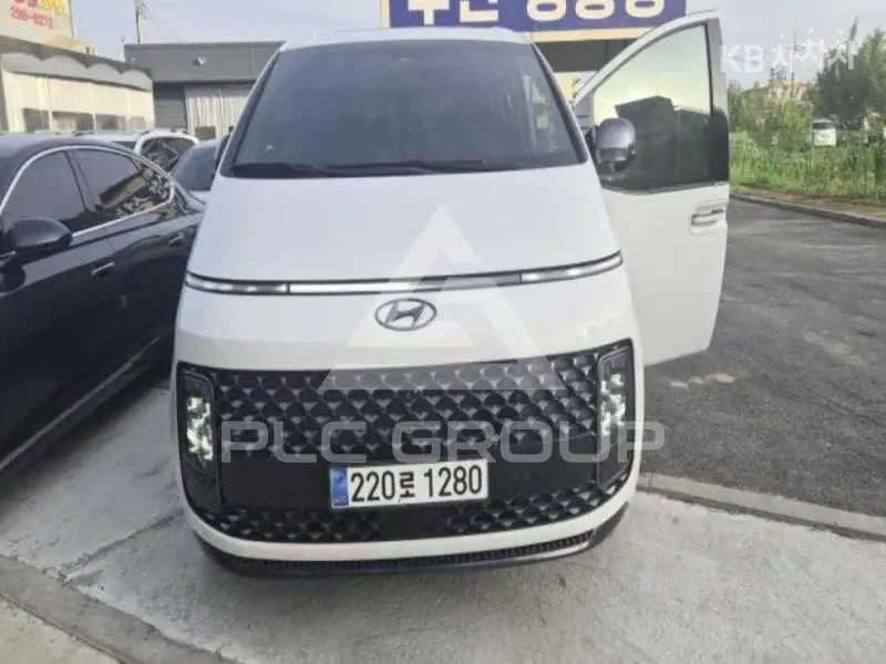 2021 Hyundai Staria
