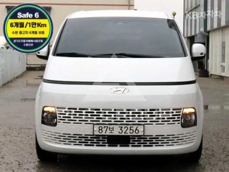 2021 Hyundai Staria
