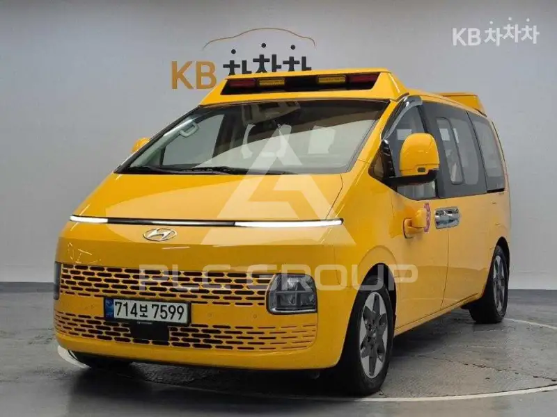 2021 Hyundai Staria
