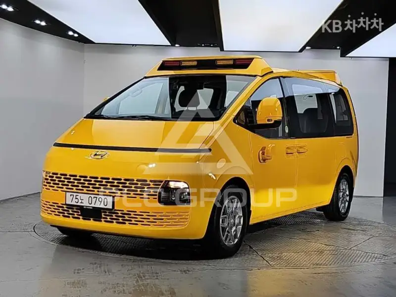 2021 Hyundai Staria